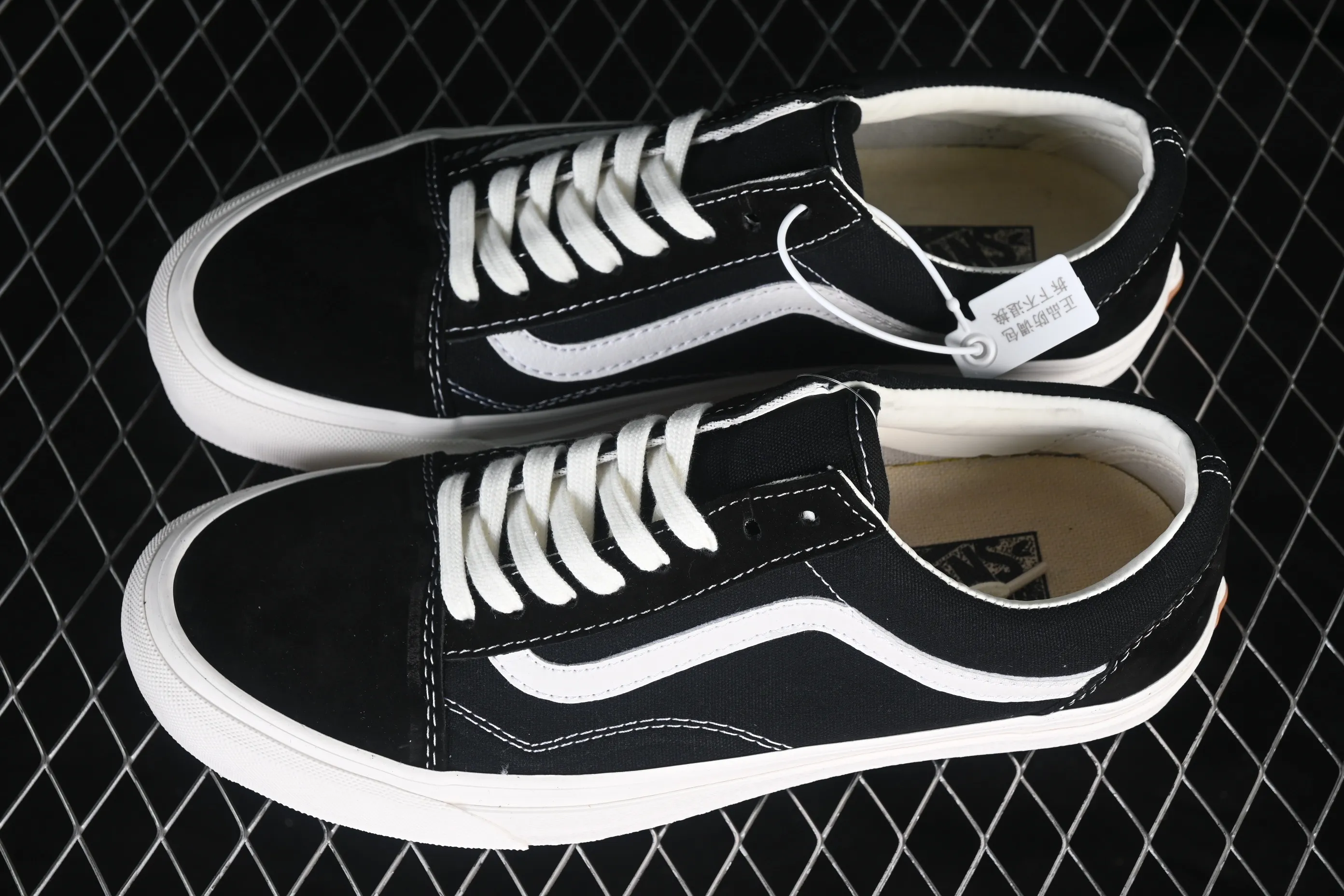 All categories Vans Vans series Vans Low Vans low top Vans Old Skool Vans low-top casual skateboard shoes VN0005UB1KP
